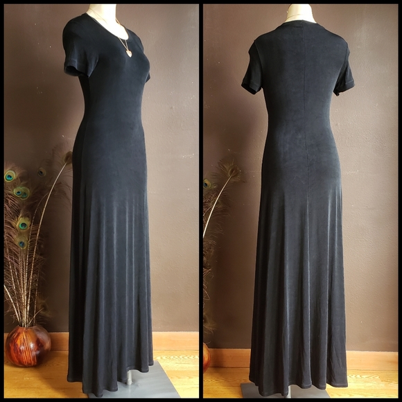 VTG BCBG Black Short Sleeve Maxi Dress - Picture 3 of 10